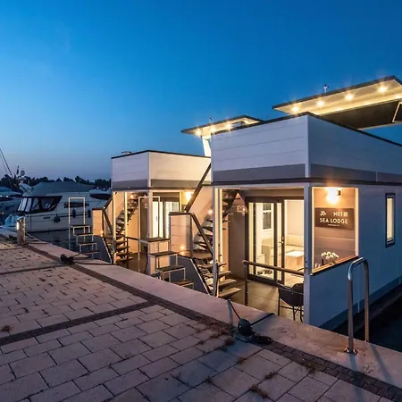 Maritime Houseboat With Rooftop Lounge Botel Novigrad Istria
