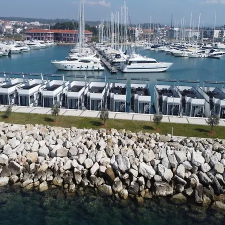 Maritime Houseboat With Rooftop Lounge